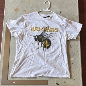 WU-TANG Graphic Bee Short Sleeve Tee - White
